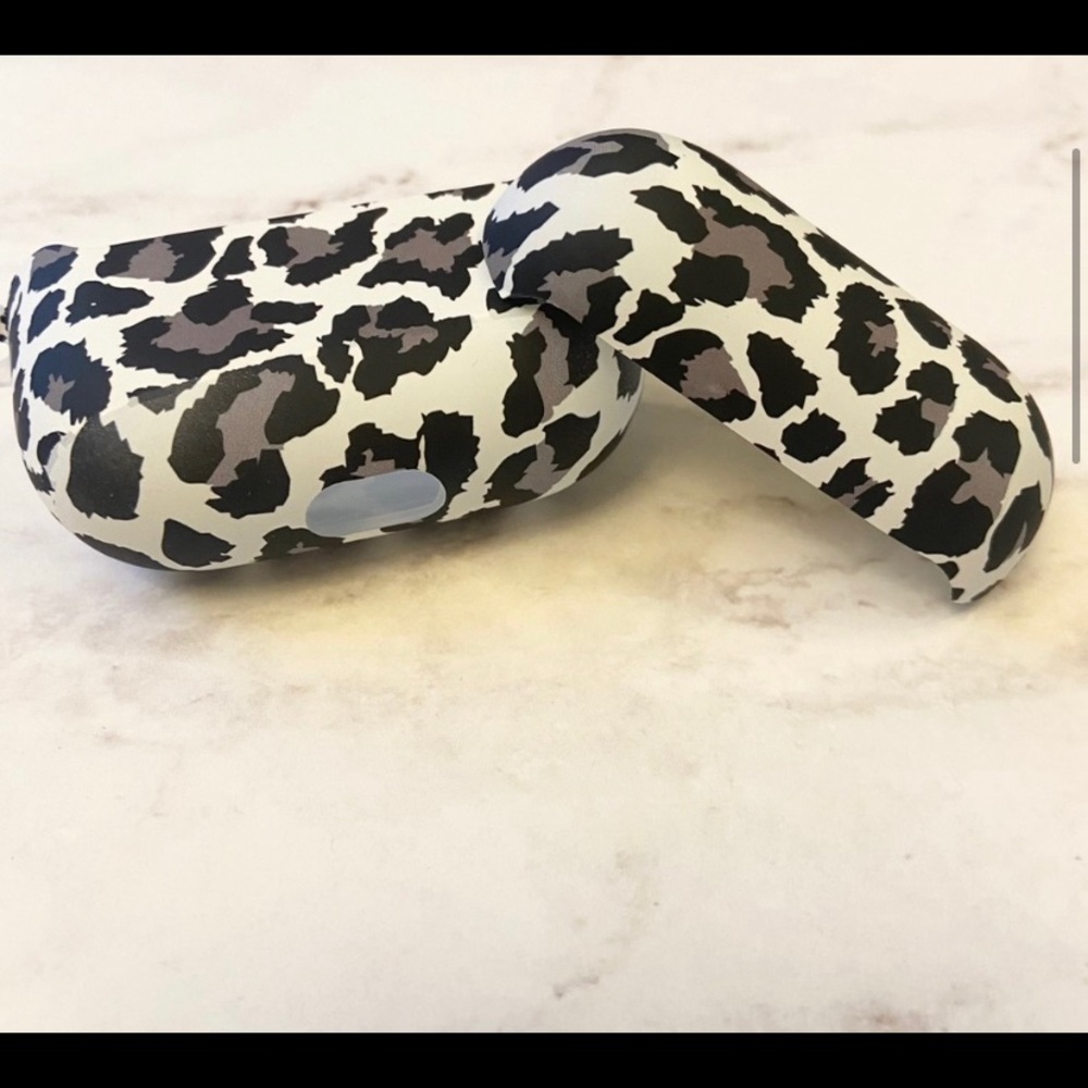 AirPod Case Covers - Picture 6 of 10